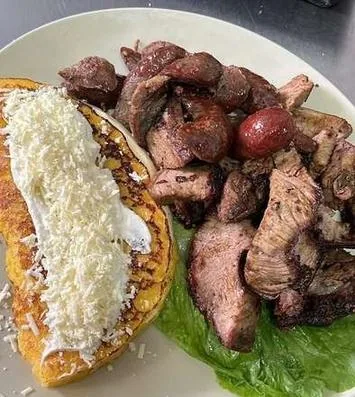 Arepa con carne